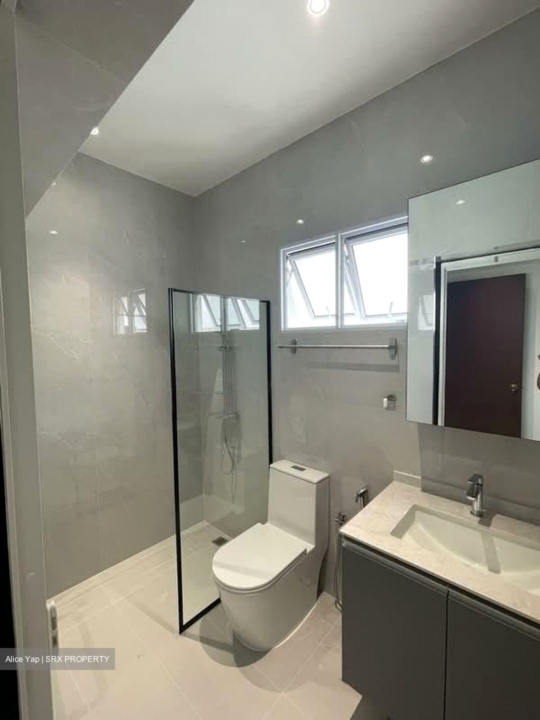 Blk 220B Linear Green @ Bedok (Bedok), HDB 5 Rooms #564572681